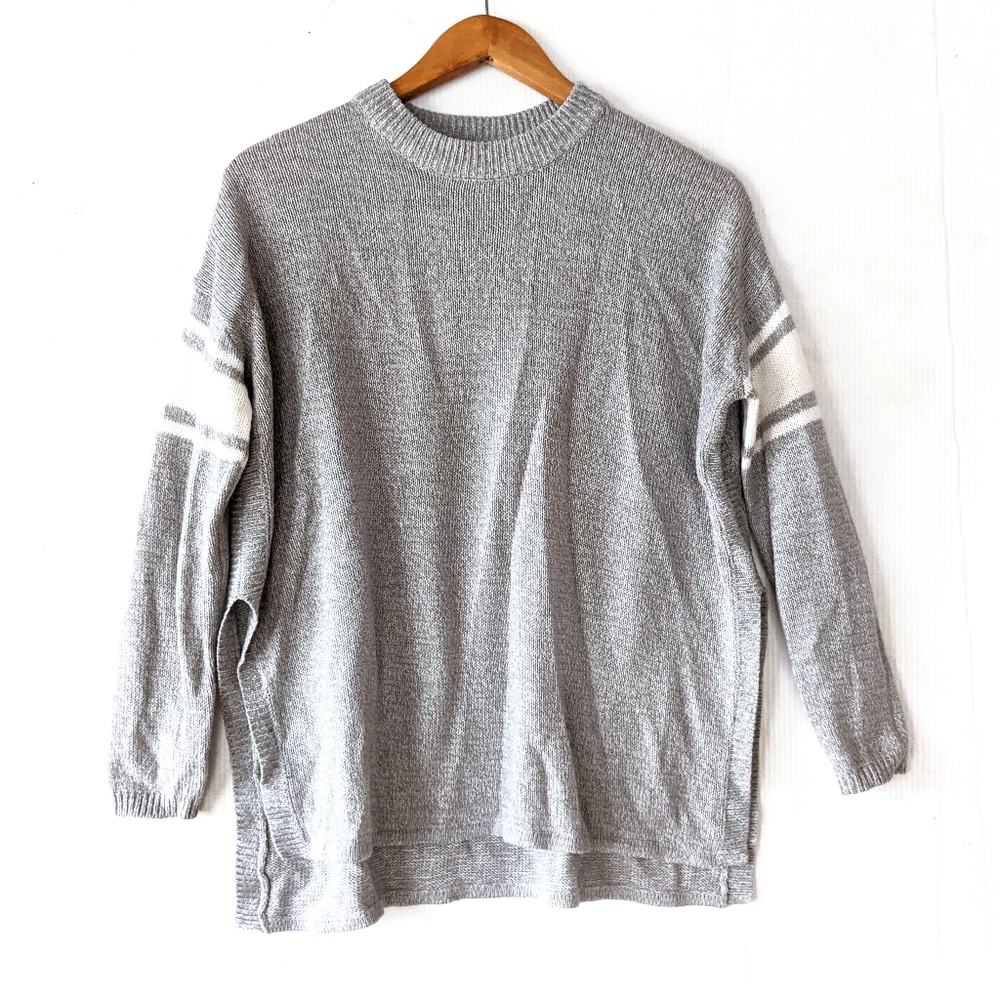 DIVIDED Women's gray knit boxy Varsity Sweater colorblock sleeve Size XS